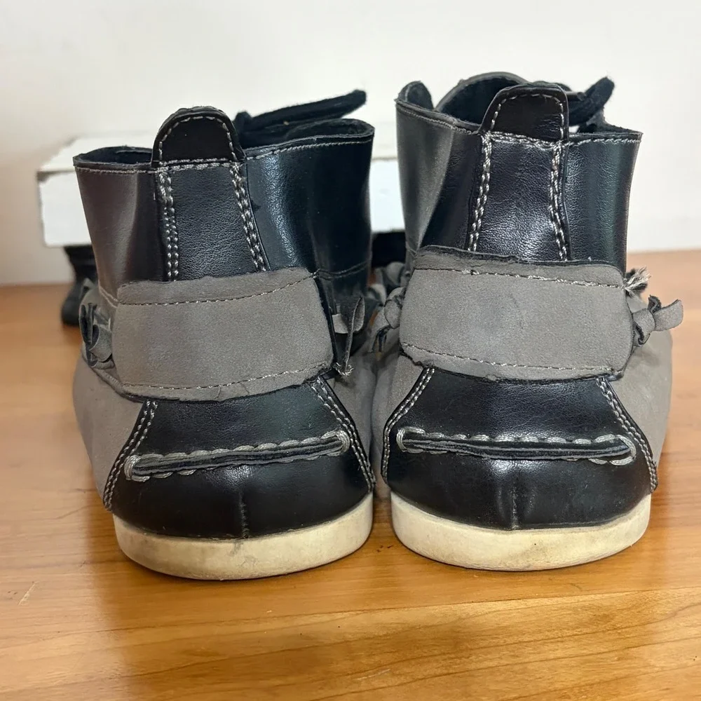 Madden Men M-Grotto Grey Black Chukka Boat Shoes Size 9 Leather Lining Boots